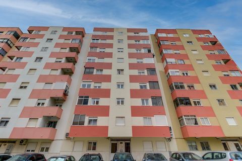 Oportunidade de um T3 na Urbanização do Borel! Apresentamos este deslumbrante apartamento T3, localizado em um prédio com 2 elevadores, prédio recentemente requalificado, que combina conforto e praticidade em cada detalhe. Com uma localização privile...
