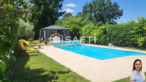 Maison 5 chambres piscine double garage sur 821m²