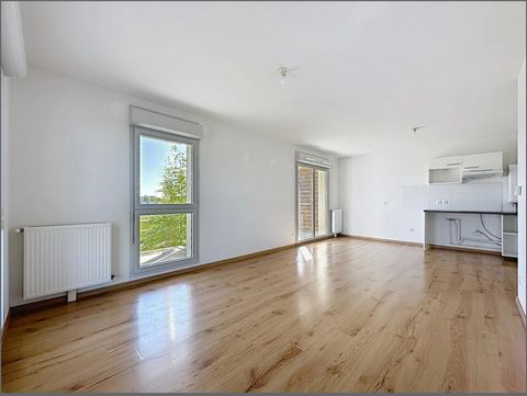 Grand appartement T3 récent !!!