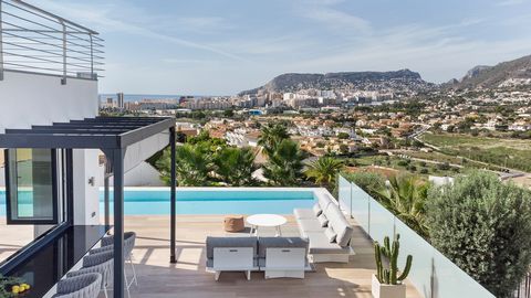 Nestled in the picturesque town of Calpe , this beautifully designed villa offers a contemporary haven that combines sustainable luxury with breathtaking views of the mountains and the sea. Ample living space awaits you in this South-oriented villa, ...