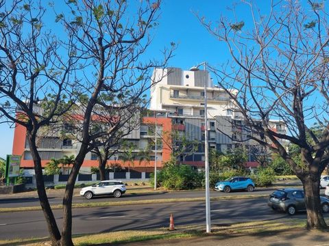 Appartement loué à vendre 1 pièce SAINTE-CLOTILDE (974)