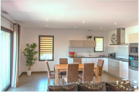 Charmant appartement 92 m²- 4 pièces dans un Mas de caractère