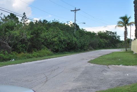 Over 1 Acre Multi family Lot in North Bahamia,On the Ruby Golf Course. This is a wonderful opportunity and a large property,with superb potential for a home or condo development. Only 5 Minutes from downtown, a 5 Minute drive to the beach, schools, s...