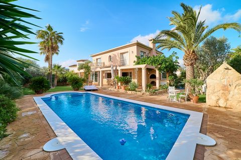 This charming Mediterranean style villa is located in a quiet residential area in Sa Torre, just a few steps from the sea, in the southeast of the beautiful island of Mallorca. This charming property has a great entrance area with a fountain. On the ...