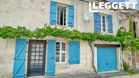 A22085NWO24 - This very pretty house lies in a small village, between the small town of Riberac, famous for its big weekly market and Aubeterre -sur-Dronne, listed as one of the prettiest villages in France. It is currently inhabited all year round, ...