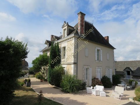 AY1556 Superb light house with 5 bedrooms, one of which is on the ground floor with its own bathroom, in a village half an hour from Brive la Gaillarde with a beautiful barn, large veranda, courtyard, garden and a good well. Situated only 10 minutes ...