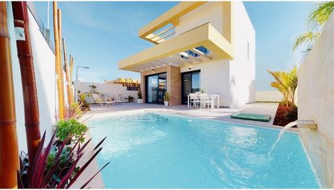 Grupo Immosol presents this residential complex with 6 fabulous independent villas in Los Montesinos on the sunny Costa Blanca. These wonderful villas also consist of 3 bedrooms, 2 bathrooms and a toilet. The master bedroom has a spacious dressing ro...