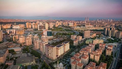 Appartement te koop is gelegen in Zeytinburnu. Zeytinburnu is een wijk aan de Europese kant van Istanboel. Het ligt in het noordwesten van de stad en wordt beschouwd als een van de dichtstbevolkte gebieden van Istanbul. Het staat bekend om zijn arbei...