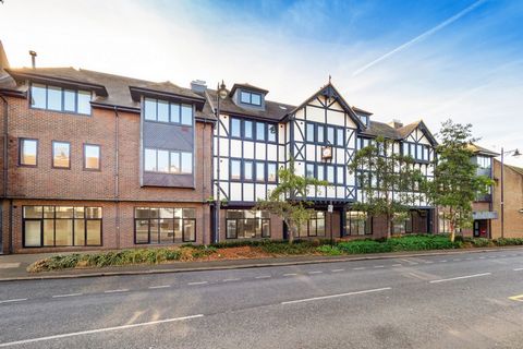 FINE AND COUNTRY are delighted and proud to welcome a stylish and contemporary collection of 1 & 2 bedroom brand new apartments perfectly located in the stunning and diverse village of Cheam. With amenities, shops, restaurants, cafes, trainlines into...