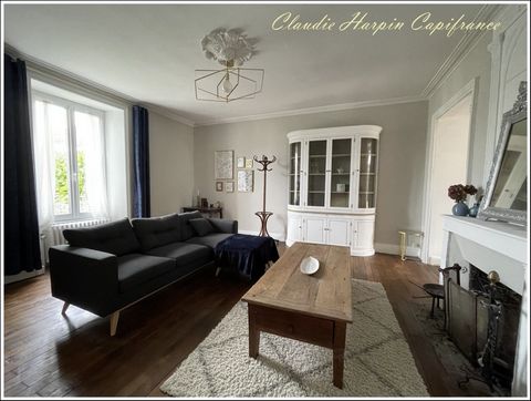 Dpt Deux Sèvres (79), à vendre SECONDIGNY maison P8 de 257,5 m² 5 ch 1 bureau sur terrain de 694 m²