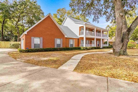 BACK ON THE MARKET after some repairs. This is your All-American Home in the highly sought after neighborhood of RIVER GARDENS. This Two-Story, All Brick, 4/3 with a front balcony and rear screened in porch is waiting for the next family to come alon...