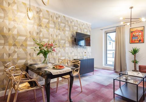 Our stunning Airbnb is located in the heart of the city on the famous pedestrianized Ruska Street. Immerse yourself in the vibrant local culture with easy access to cafes, restaurants and shops just steps from your doorstep. This beautifully appointe...