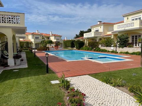 2 bedroom apartment, located in Praia d’el Rey Beach and Golf Resort, located in the center of the Resort, close to the Clubhouse and a few minutes from the beach. It is located less than 1 hour from Lisbon airport, whether you are coming for a peace...