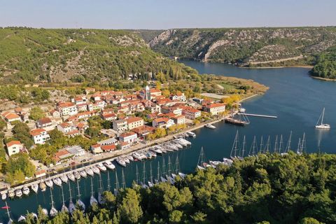 Brand new hotel for sale in Skradin, on the first to the sea and again within National park Krka and ACI MARINA, newly built! Hotel is designed to provide accomodation for the tourists who come to enjoy Krka National Park with it's cascade of waterfa...