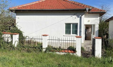 SUPRIMMO agency: ... We present for sale a house after renovation in the village of Valchek, 29 km from the town of Vidin, 25 km from the town of Belogradchik and 6 km from the municipal center the village of Makresh. The house has an area of 72 sq.m...