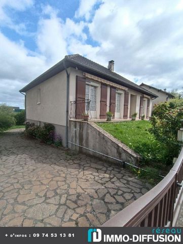 Mandate N°FRP160193 : House approximately 96 m2 including 5 room(s) - 3 bed-rooms - Garden : 827 m2. Built in 1970 - Equipement annex : Garden, Cour *, - chauffage : fioul - Class Energy F : 322 kWh.m2.year - More information is avaible upon request....