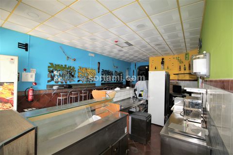 Two excellent stores in Portimao located in a very busy area, only five minutes from the riverside area in ??Portimao. With a combined construction area of ??237m2, the stores are dividide in to three areas. Bar area, kitchen, office, storage room, t...