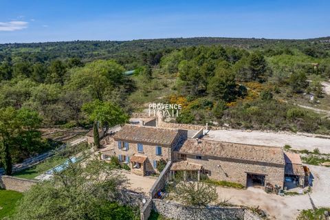 Provence Home, the real estate agency of Luberon, is offering for sale near Murs a large stone property with its cottages, boasting superb dominant views. SURROUNDINGS OF THE PROPERTY Quiet, in a dominant and south-facing position, the property is lo...
