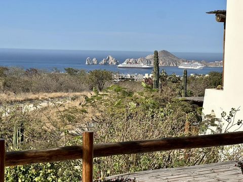 Located in La Vista which means ''the view'' Casa Ocean Earth offers tremendous views of the iconic Land's End of Baja Enjoy the panoramic views of the ocean from your living room. The kitchen was recently upgraded with new cabinets and granite count...