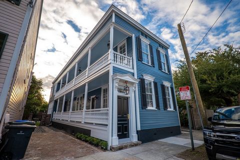 Photos & Full Description Coming Soon...Welcome to 29 Gadsden Street, a beautifully preserved historical Charleston ''double'' home, where classic architecture integrates with modern interior design.Two units, oriented front and back. Front unit is l...