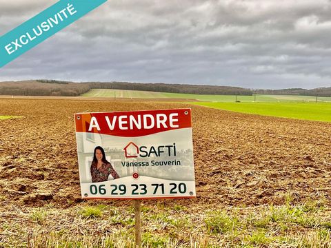 HERME, village with school 12 km from Provins and Longueville, come and discover this pretty flat land offering a frontage of 20 meters. The services are on the street (water, electricity, fiber optics). Where you can build the house of your dreams. ...