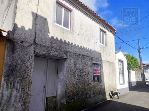 Semi-detached house, of typology T4 located in the parish of Arrifes, in the Municipality of Ponta Delgada, São Miguel Island, Azores. It consists of 2 floors, comprising: Floor 0 (Ground Floor): hallway, a bedroom, living room, kitchen, bathroom and...