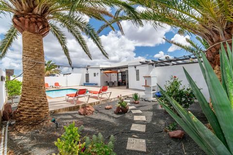 Optima Estate is the proud Sole Agent of this absolutely gorgeous semi-detached property located in the much in demand Res. Costa de Papagayo, known for being just 15-20 mins walk to Playa Dorada beach or the centre of the village with all the restau...