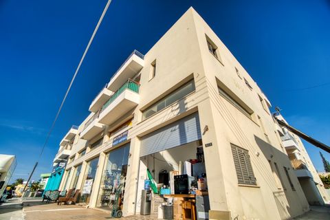 The Shops consist of an open plan retail area with a toilet of 231sqm and a mezzanine with a toilet of 116sqm. The shop has the exclusive right to use five parking spaces on the ground floor. The wider area of the property comprises of residential an...