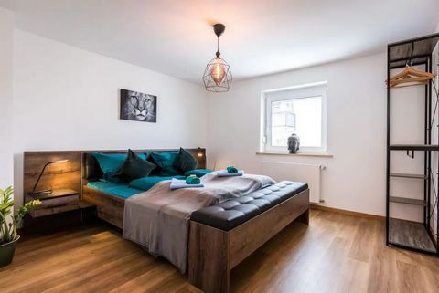 Welcome to your modern and newly renovated home! Experience comfort and style in this apartment that offers everything you need for a relaxing stay: - Large bedroom with a cozy king-size bed and windows darkened by roller blinds for restful nights. -...