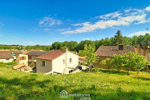 Maison - 171m² - Celle-Lévescault