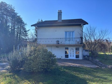 Maison à raffraichir sur terain de 2600m2 environ