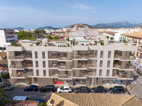 Attractive modern apartment with private parking in Puerto Pollensa We are pleased to offer this apartment for sale, set within a new development of 15 new homes, just a few metres from the beach in Puerto Pollensa. Apartments of this design and qual...