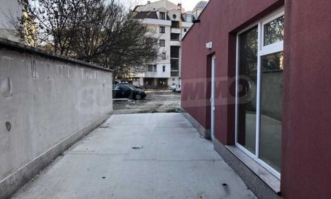 SUPER PROPERTY Agency: ... We present a spacious commercial premise of 518 sq.m for sale in the town of Smolyan. Plovdiv. The location is convenient and attractive for your successful business. The room has the status of a restaurant. It offers the o...