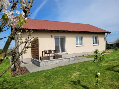 FAŁKOWO DETACHED HOUSE FOR SALE! We present to you the sale offer of a detached house located in Fałkowo, Łubowo commune. A residential building, single-storey, without a basement with a usable area of 118.49 m2 with a very functional interior, with ...
