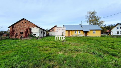 Met genoegen presenteren wij u een uniek aanbod voor de verkoop van een huis voor algemene renovatie, gelegen in het pittoreske dorpje Niedzieliska in de gemeente Szczurowa. Deze charmante woning met een oppervlakte van 100 m2 gelegen op een vlak per...