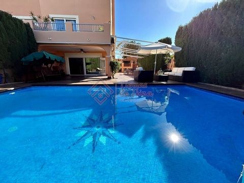 Prachtig huis te koop gelegen in een van de beste wijken van Ibiza, Can Misses om zijn rust en nabijheid van het stadscentrum, ligt op 200m van Mestral Private School, ideaal voor gezinnen, heeft 5 slaapkamers en 5 badkamers is een zeer ruim en zonni...