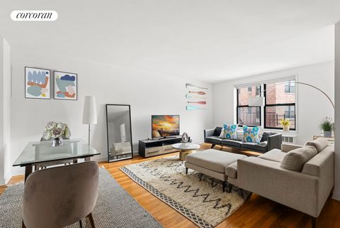 A fully upgraded and spacious one-bedroom apartment, with the flexibility to create a home office or second bedroom, is now available in one of Ditmas Park's premier co-op buildings. Upon entry, you'll be greeted by abundant natural light, creating a...