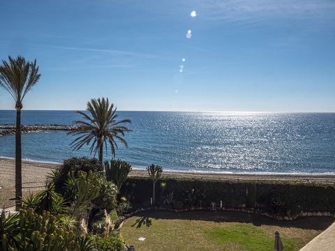 Front line beach apartment in La Herradura. Second floor, facing south to east. Direct views to the beach and sea, walking distance to Puerto Banus. Living and dining area, fitted kitchen, spacious master bedroom en suite, one guest bedroom and bathr...