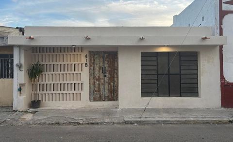 Huis met één verdieping gelegen in het centrum van Merida, Yucatan. De woning is gelegen in de wijk Chen Bech, twee blokken van La Plancha Park en vijf blokken van La Mejorada Park, in een straat met oude huizen, zo traditioneel in het centrum van Mé...