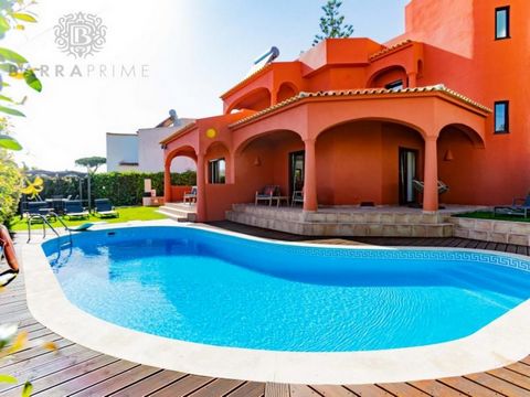 The villa has been completely renovated and is sold furnished and equipped with excellent finishes and a completely personalised, tailor-made decor. This luxury property offers a total of 4 suites and 5 bathrooms, spread over a basement, ground floor...
