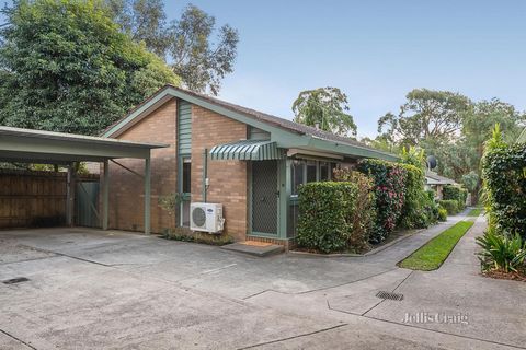 Nestled in a lovely leafy enclave of units with spacious established gardens, this stylish lock and leave gem is a perfect home for singles, first homebuyers, city commuters and investors. Within walking distance of North Blackburn Square shopping ce...