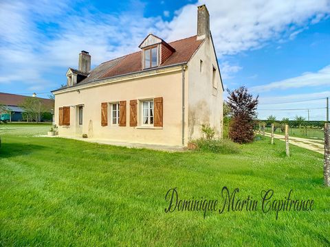 Évadez-vous au calme de la campagne à Saint-Martin-des-Bois, à seulement 4 km de Montoire-sur-Loir, et découvrez cette charmante maison de 5 pièces nichée dans un écrin de verdure de 1607 m². Parfaitement aménagée pour accueillir votre famille, cette...