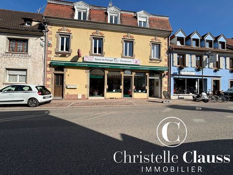 Exclusively in your Christelle Clauss Immobilier Colmar agency! Come and discover this real estate complex located in the heart of the town of Ingersheim. The building consists of: - On the ground floor: a commercial premises of 328 m2 currently rent...