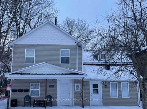 Legal Triplex In The Heart Of Orillia. Cash-Flowing Investment Opportunity w/Potential Rents Of $5,400 Or Live In 1 Unit, Rent Out The Other 2. Roof & Furnace updated in 2020. Unit #1 - 1 Bdr + 1 bath; Updated in 2022 rent at $1,600/Month. Unit #2 - ...