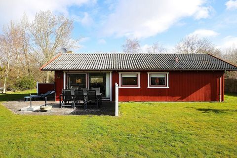 Gemütlich eingerichtetes Ferienhaus mit offener Küche und großem Naturgrundstück bei Hummingen. Vom Wohnzimmer aus hat man Zugang zur Terrassenfläche, auf der ab Mittag und bis zum Abend die Sonne scheint. Hinter dem Haus befindet sich eine weitere T...