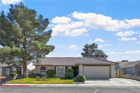 This charming 3-bedroom, 2-bath home is a true gem, showcasing pride of ownership throughout. Nestled in a well-maintained neighborhood, the property offers both comfort and style. As you enter, you are welcomed by an inviting living space with ample...