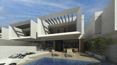 Description of object: These spacious quads (terraced houses) consist of a constructed area of approx. 149 m² (including terraces) with 3 bedrooms, 3 bathrooms (all en-suite), 1 toilet, 1 huge living/dining room (approx. 45 m²) with a modern fitted k...