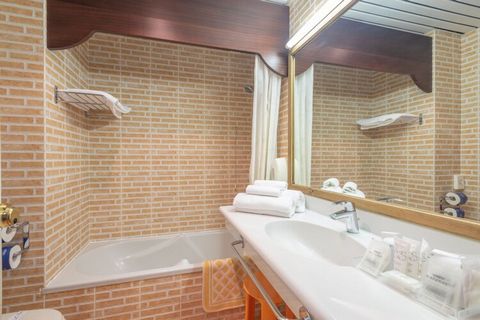 A very popular and child-friendly holiday complex run by the owner family, consisting of a hotel (approx. 80 rooms) and approximately 70 apartments (divided into 5 buildings), which are located within a maximum of 250 m from the hotel. All facilities...