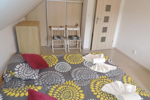 Newly built and spacious holiday home with a spacious, enclosed garden and a lovely terrace where you can enjoy the sunny days. You live quietly by the forest and only 250 meters from the beautiful sandy beach - ideal conditions for a relaxing beach ...