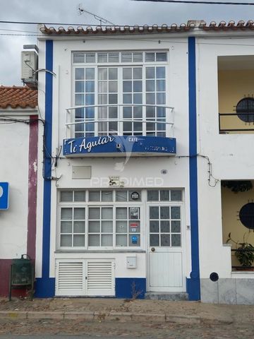 A Predimed Jota Alandroal apresenta, Café restaurante, excelente oportunidade de negócio, uma vez que se encontra na avenida principal, mesmo no centro da Vila de Cuba, uma Vila histórica e super acolhedora, rica em vários trabalhos artesanais. É com...